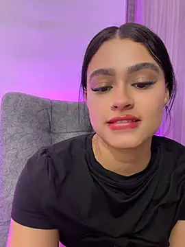 Victoria_Lux_ live