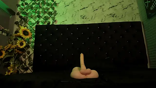 Yaluz_Naugthy live