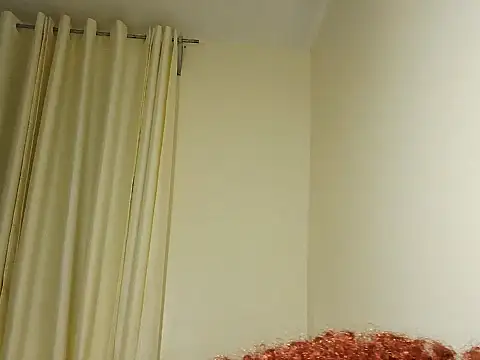 fineebonyroses live