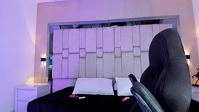 AngelineHeet live