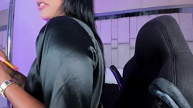 AngelineHeet live