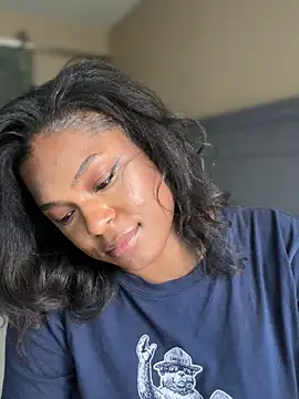 CandyLuxxxx live