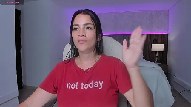 Megann_Williamss live