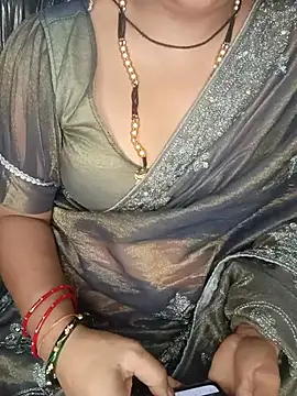 Miss_retika live