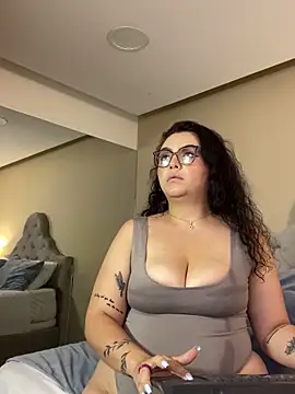 AlmaraRouge live