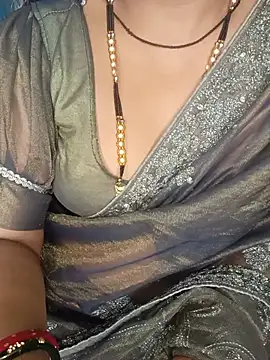 Miss_retika live