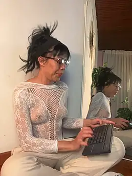 _zoe_bakerr live