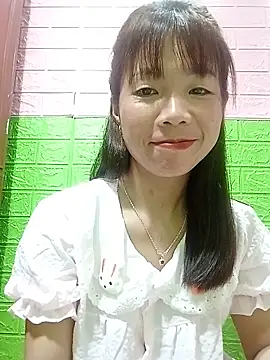 AmyLinee01 live