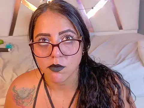 ShelyEvans__ live