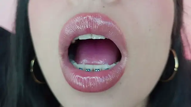 mia_roux1 live
