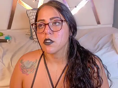 ShelyEvans__ live
