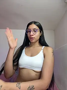 Danaeluxe live