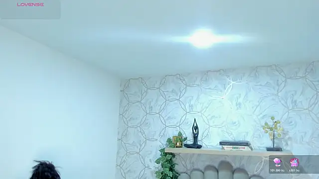huge_boobs_ebony_ live