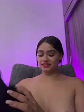 Victoria_Lux_ live