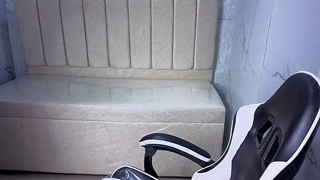 Alana_fox_tx live