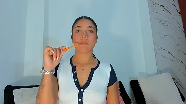 martina_roldam live