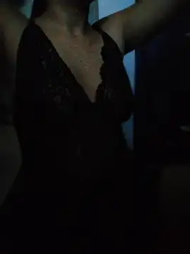Nisha027 live