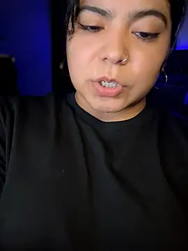 kimmiakiss22 live
