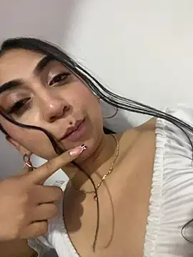 Elek_tra live
