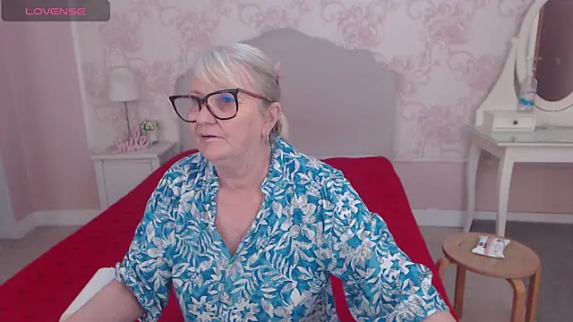LadyAlana live