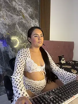 nicol_jone1 live