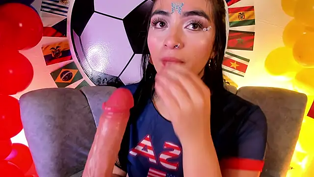 miel_gomez live