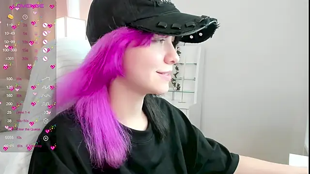 EmilyTrase live