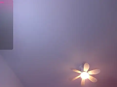 Pauline_Fox live