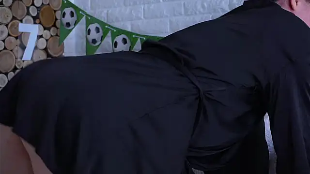 LowOncoming live