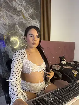 nicol_jone1 live