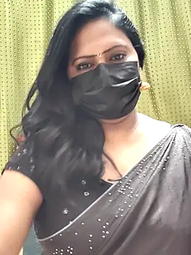 Meera_mia live
