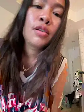 Ponthip live