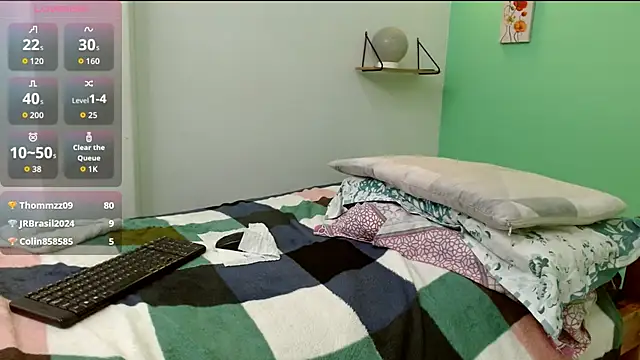 evaleribigtits18 live
