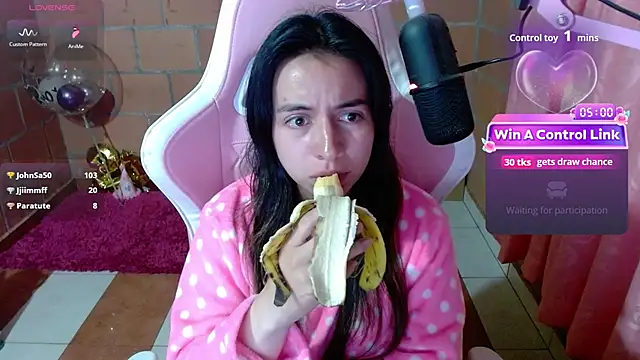 Maggie_Fox3 live