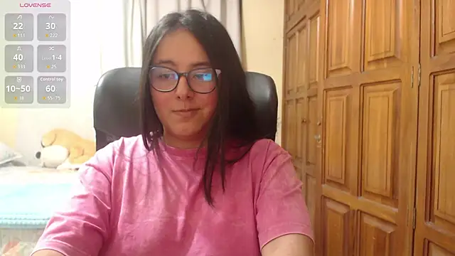 Venus_cat_ live