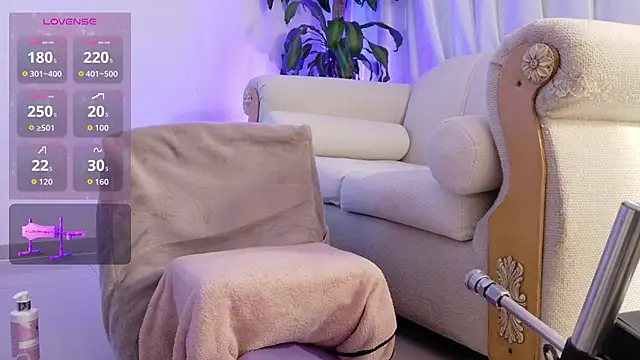 Saly_Moon1 live