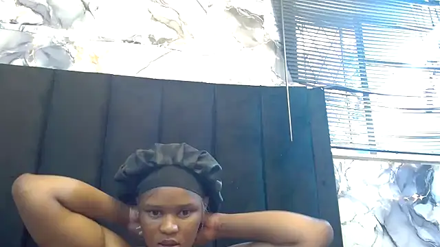 SexyBaddieXXX live