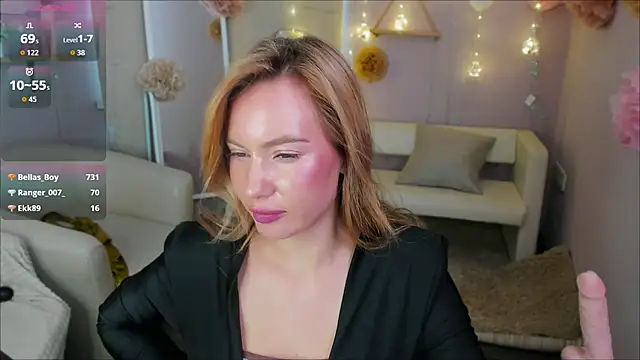 _BellaClark live