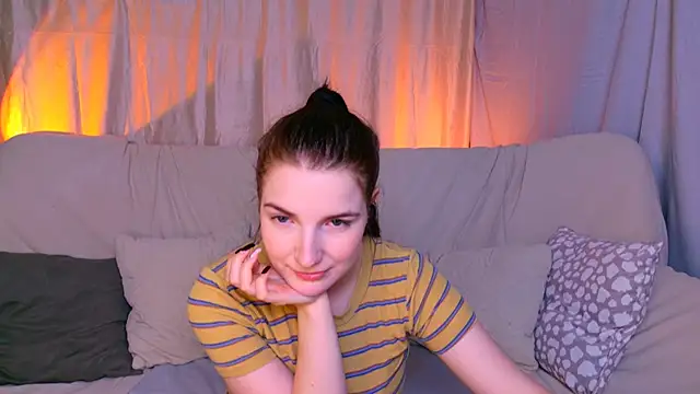 AliceChanel live