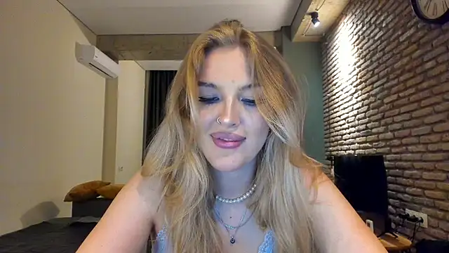 fifteenpoem live