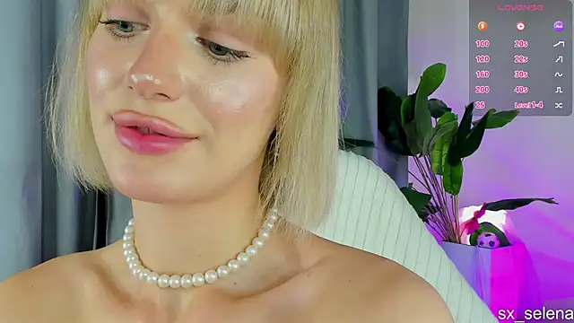 Ice_Strawberry live