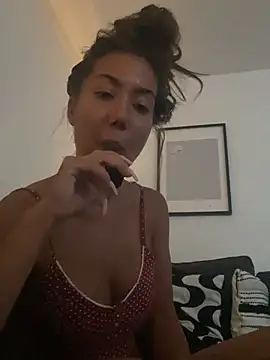 naughtyfriendsplay live
