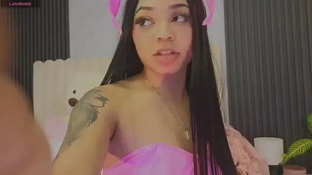 Madiee_Rhea live