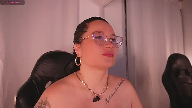 leslie_k live