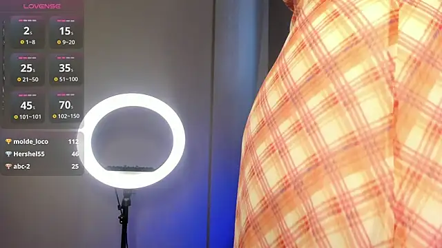 Vanessa_Walters live