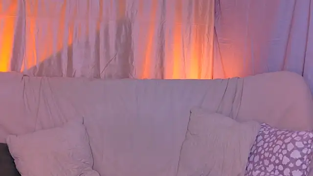 AliceChanel live