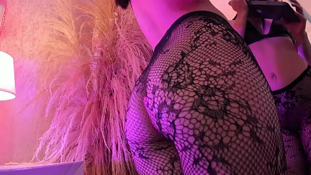 alice_lodge_ profile