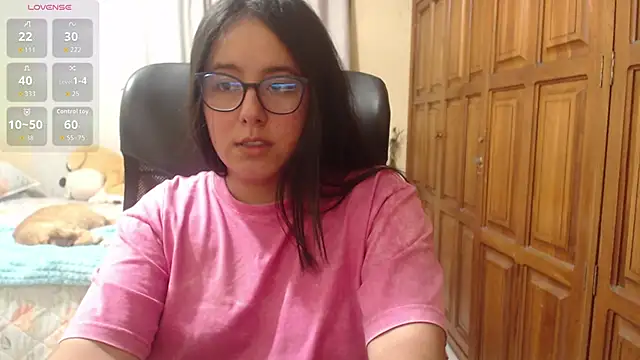 Venus_cat_ live