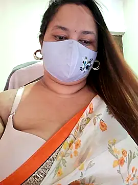 Ravina_patil1 live