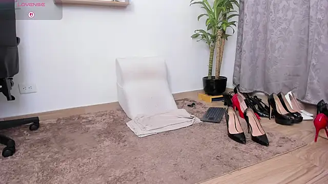 SophieBaker__ live